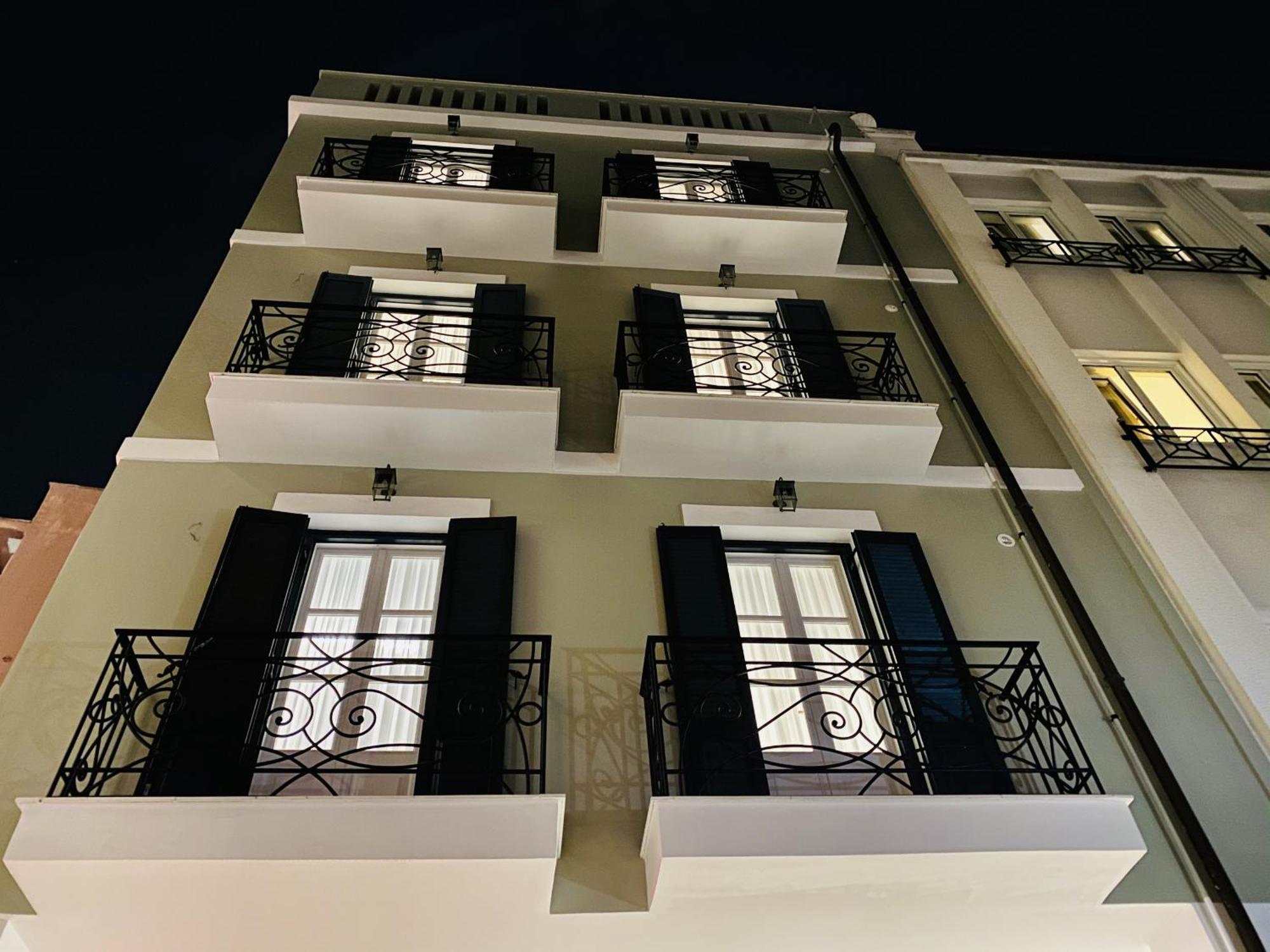 Luxury Studio In Historical Center, Syntagma-Plaka Athen Exterior foto