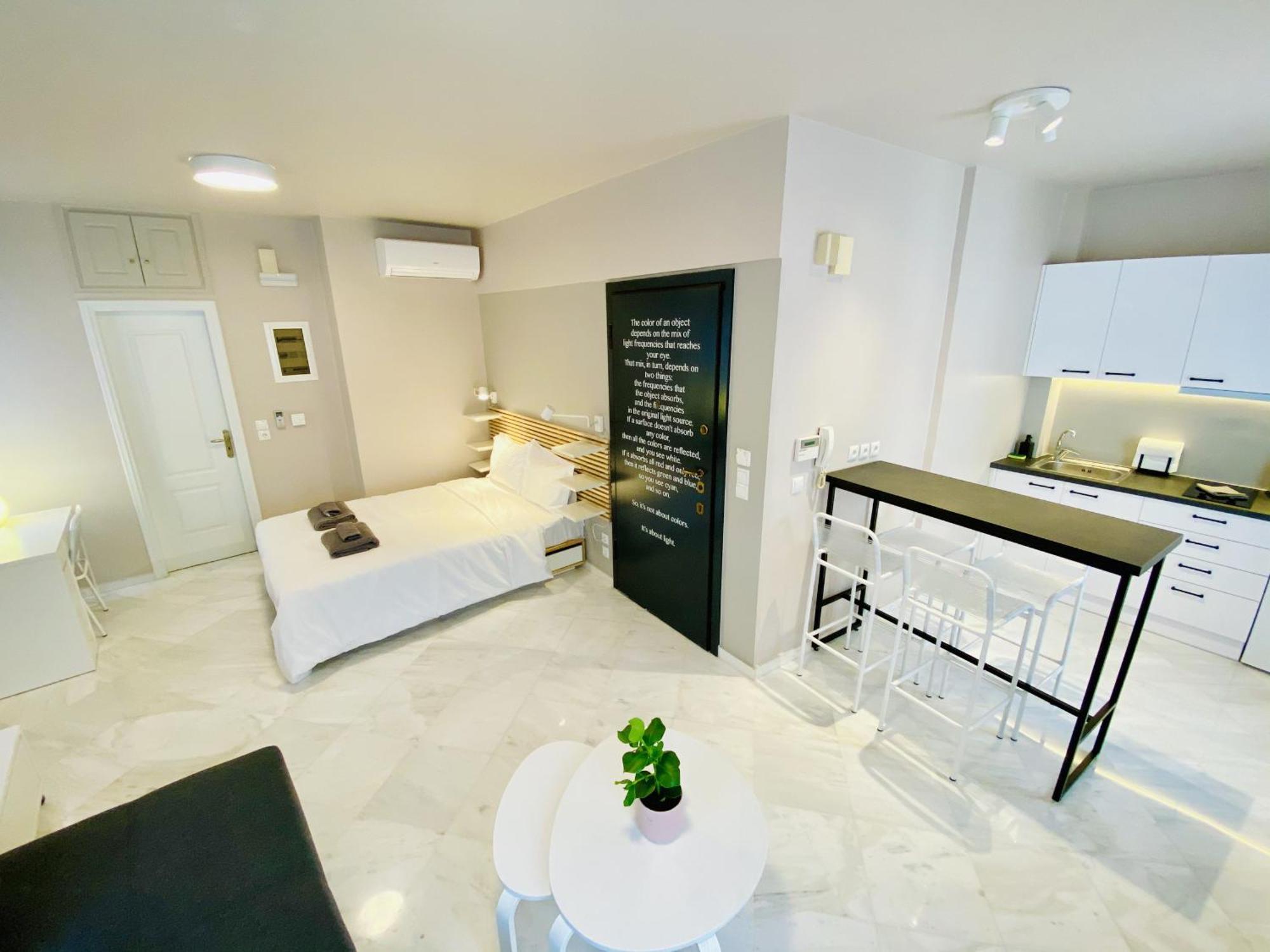Luxury Studio In Historical Center, Syntagma-Plaka Athen Exterior foto